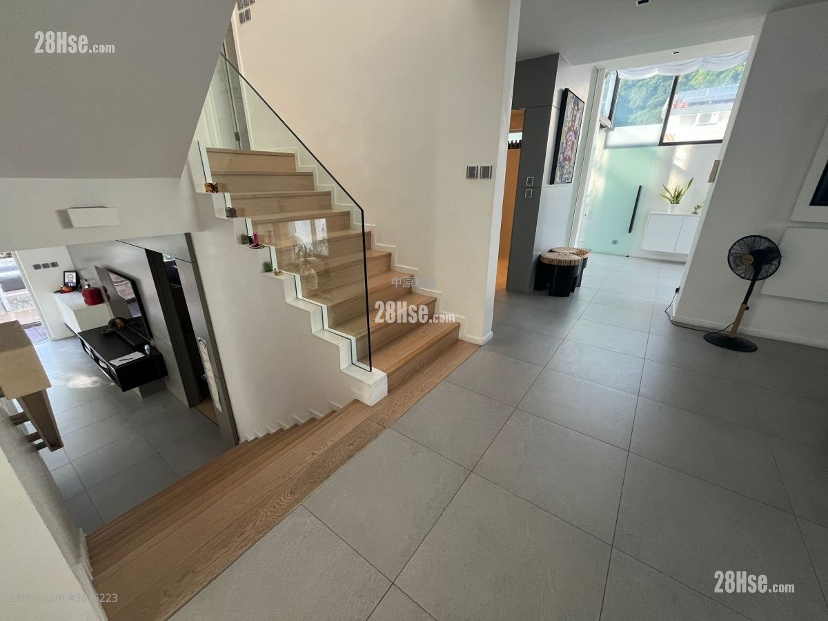 Hong Lok Yuen Sell 4 Bedrooms , 5+ Bathrooms 2,231 ft² Hong Lok Yuen Sell 4 Bedrooms , 5+ Bathrooms 2,231 ft²