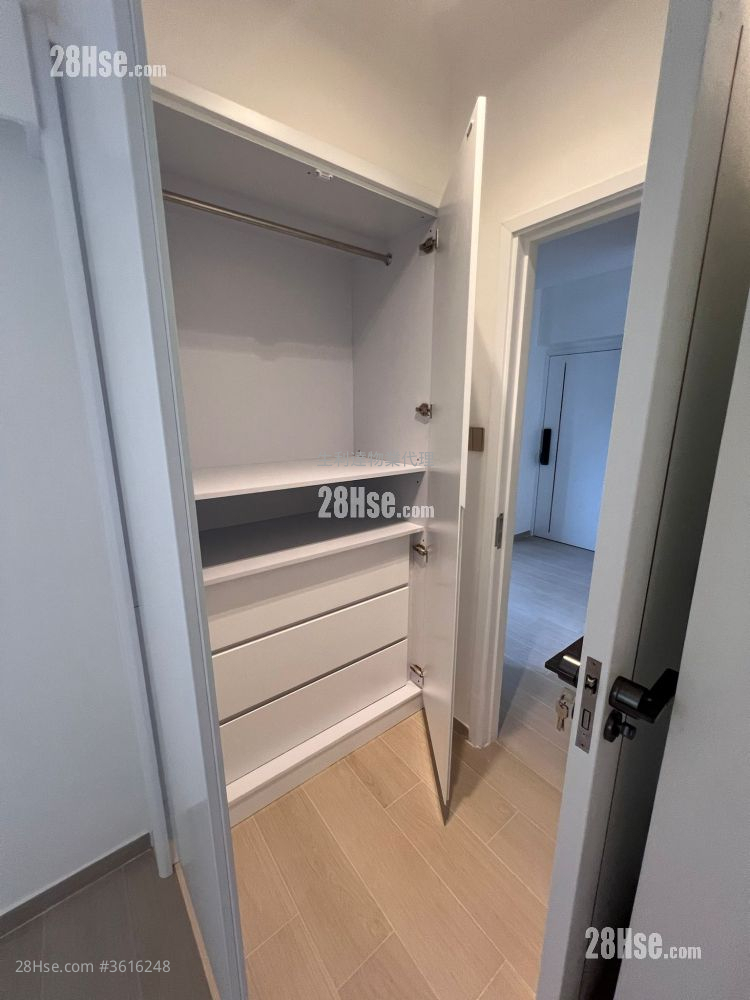 Sung Fu Building Sell 1 Bedroom , 1 Bathroom 274 ft² Sung Fu Building Sell 1 Bedroom , 1 Bathroom 274 ft²