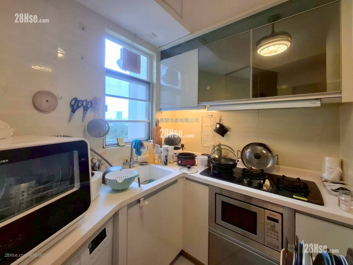 Le Bleu Deux Coastal Skyline Sell 2 Bedrooms 548 ft² Le Bleu Deux Coastal Skyline Sell 2 Bedrooms 548 ft²