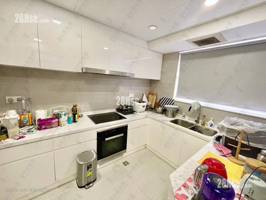 The Beverly Hills Sell 4 Bedrooms , 3 Bathrooms 2,959 ft² The Beverly Hills Sell 4 Bedrooms , 3 Bathrooms 2,959 ft²