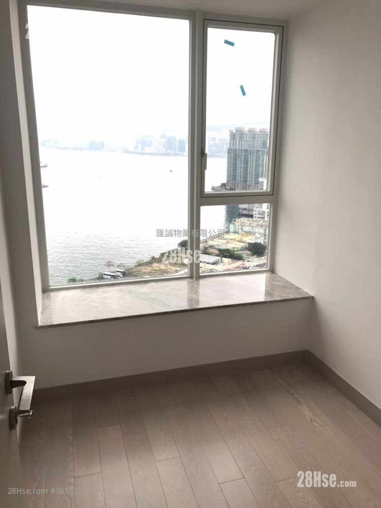 利港灣18 售盤 1 房 , 1 浴室 321 平方呎 利港灣18 售盤 1 房 , 1 浴室 321 平方呎