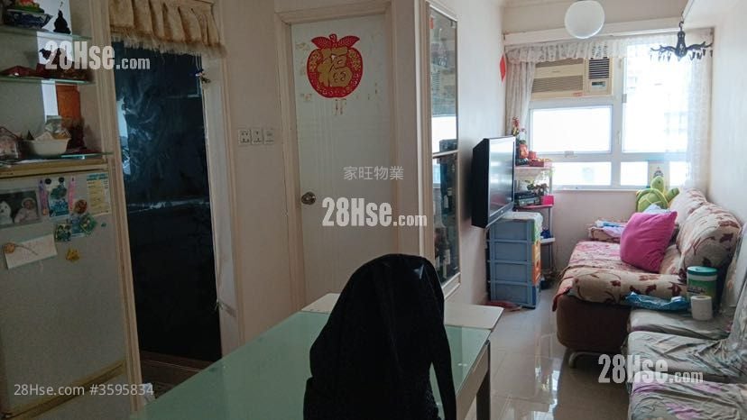 Shing To Building Rental 1 Bedroom , 1 Bathroom 228 ft²