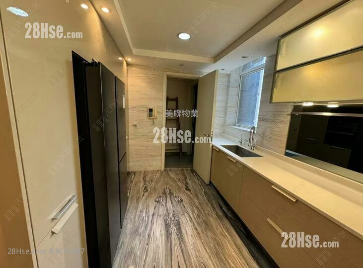 Peak One Rental 5+ Bedrooms , 4 Bathrooms 1,939 ft² Peak One Rental 5+ Bedrooms , 4 Bathrooms 1,939 ft²