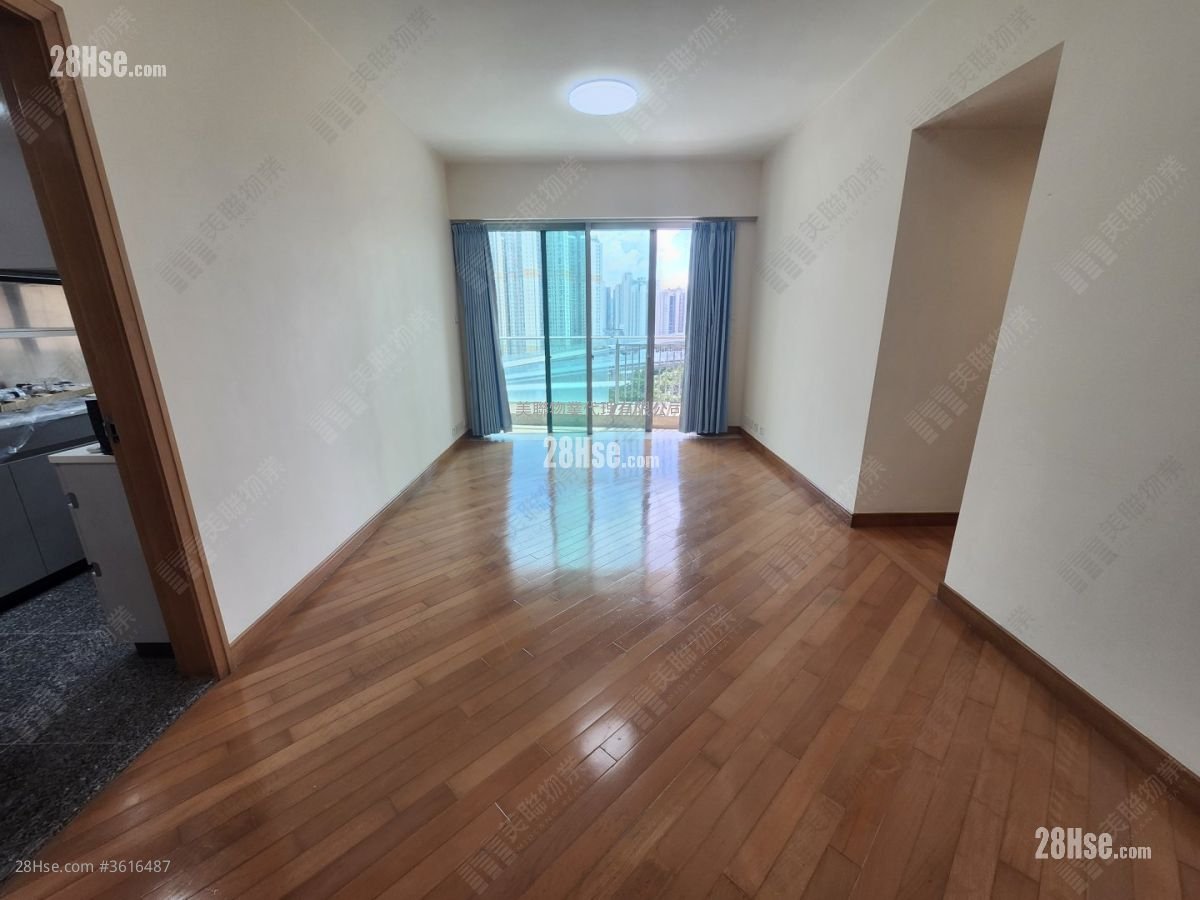 Manhattan Hill Sell 3 Bedrooms 888 ft²