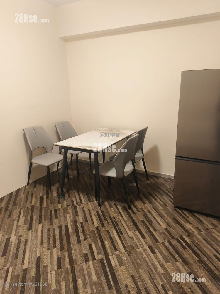 Windsor Mansion Rental 3 Bedrooms , 1 Bathroom 534 ft² Windsor Mansion Rental 3 Bedrooms , 1 Bathroom 534 ft²
