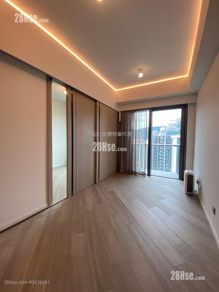 The Henley Rental 1 Bathroom 380 ft² The Henley Rental 1 Bathroom 380 ft²