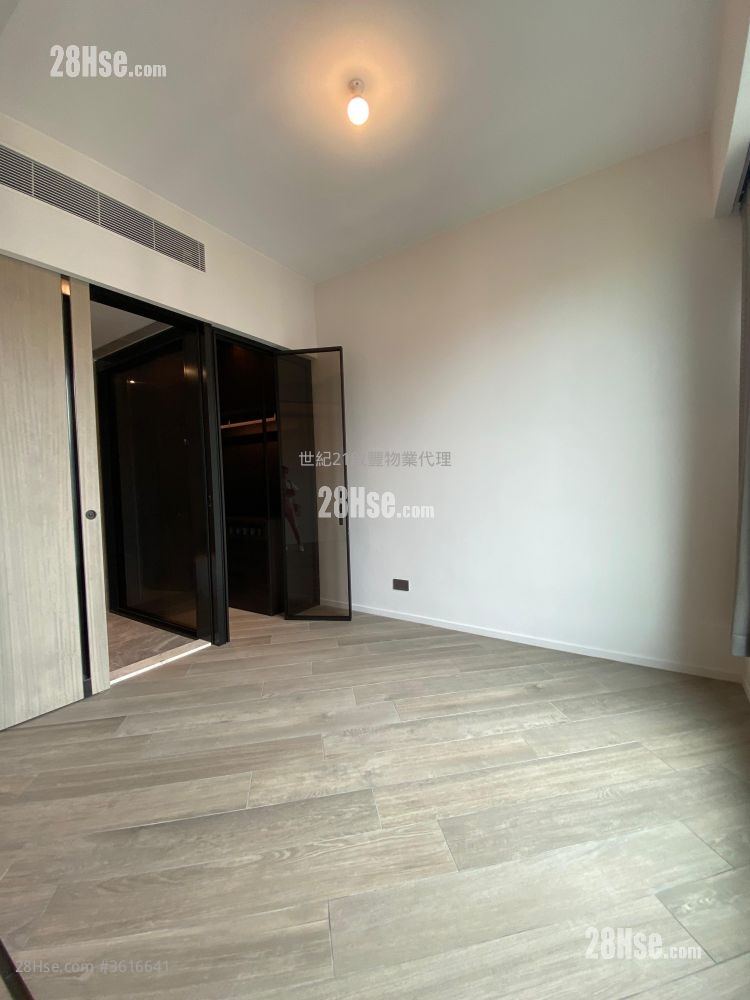 The Henley Rental 1 Bathroom 380 ft² The Henley Rental 1 Bathroom 380 ft²
