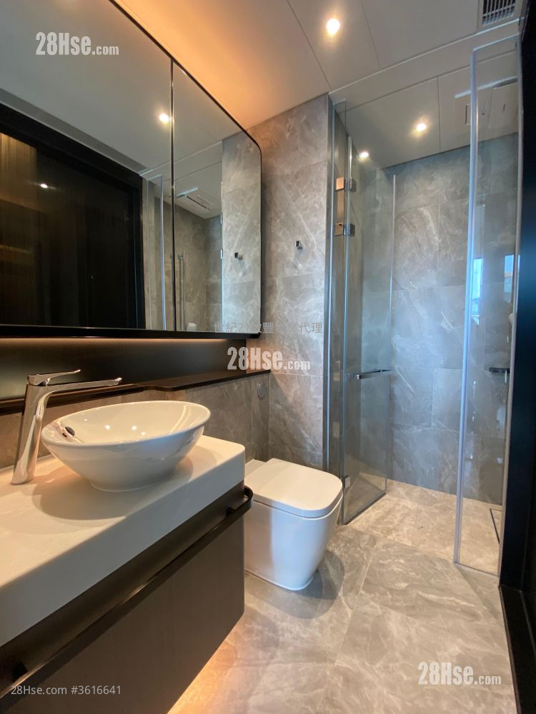 The Henley Rental 1 Bathroom 380 ft² The Henley Rental 1 Bathroom 380 ft²