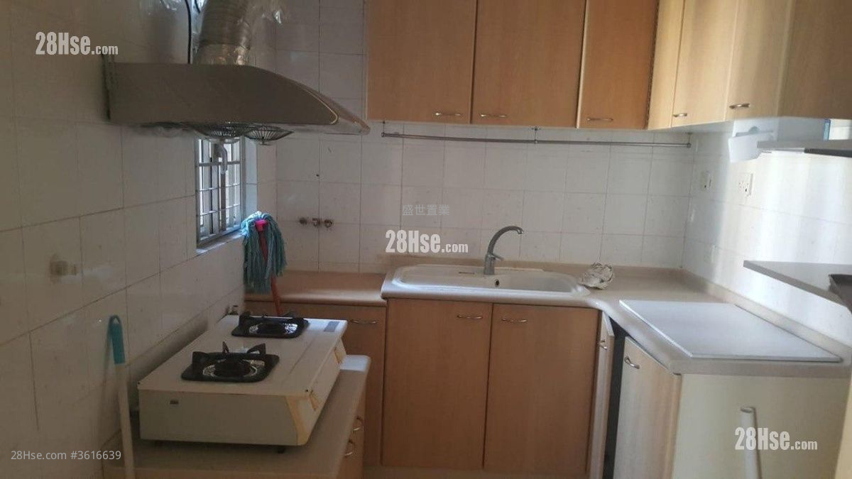 翠景花園 售盤 4 房 , 2 浴室 662 平方呎 翠景花園 售盤 4 房 , 2 浴室 662 平方呎