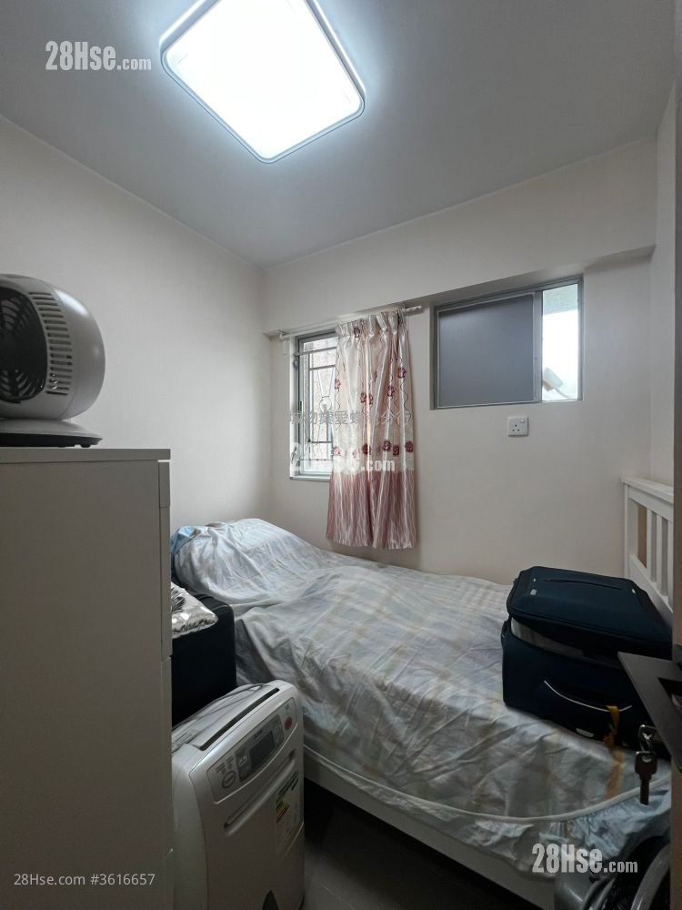 Aldrich Garden Sell 592 ft² Aldrich Garden Sell 592 ft²