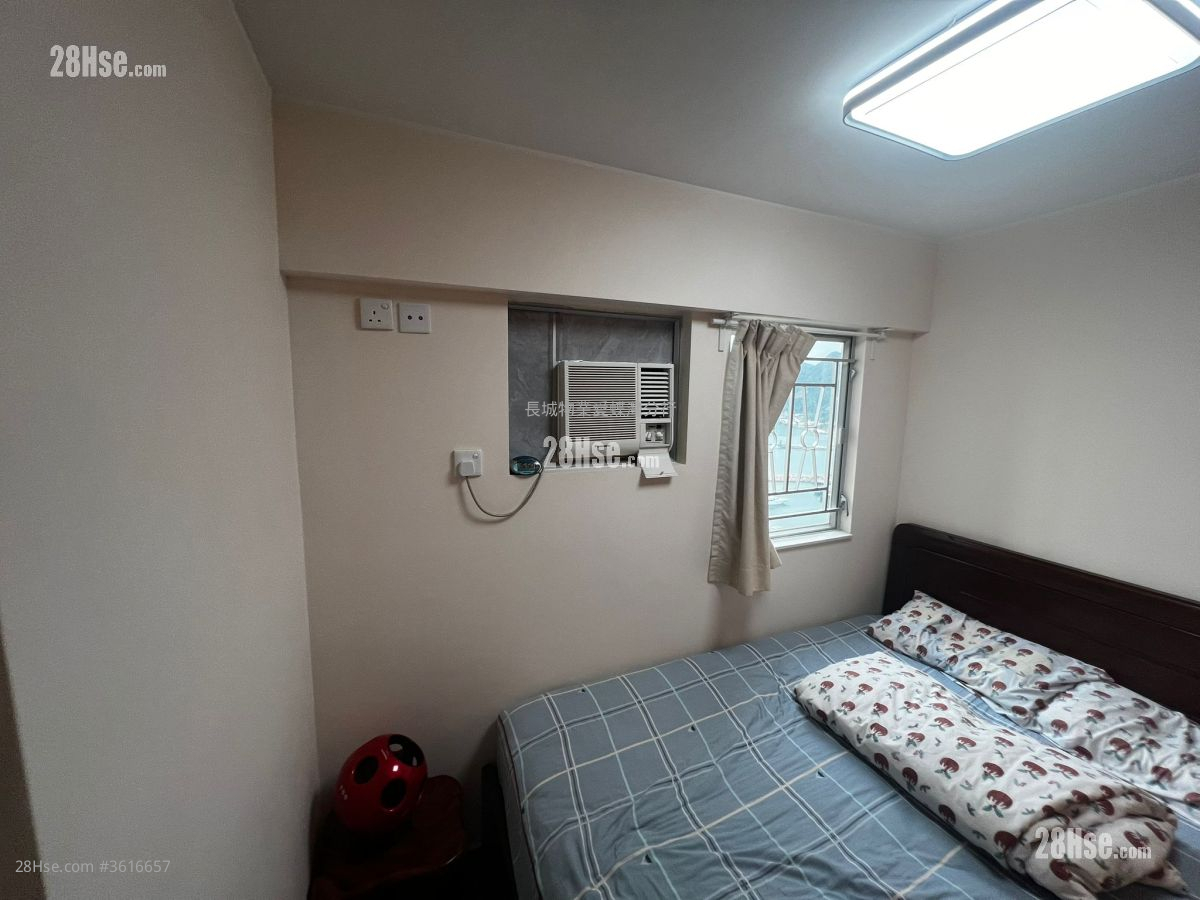 Aldrich Garden Sell 592 ft² Aldrich Garden Sell 592 ft²