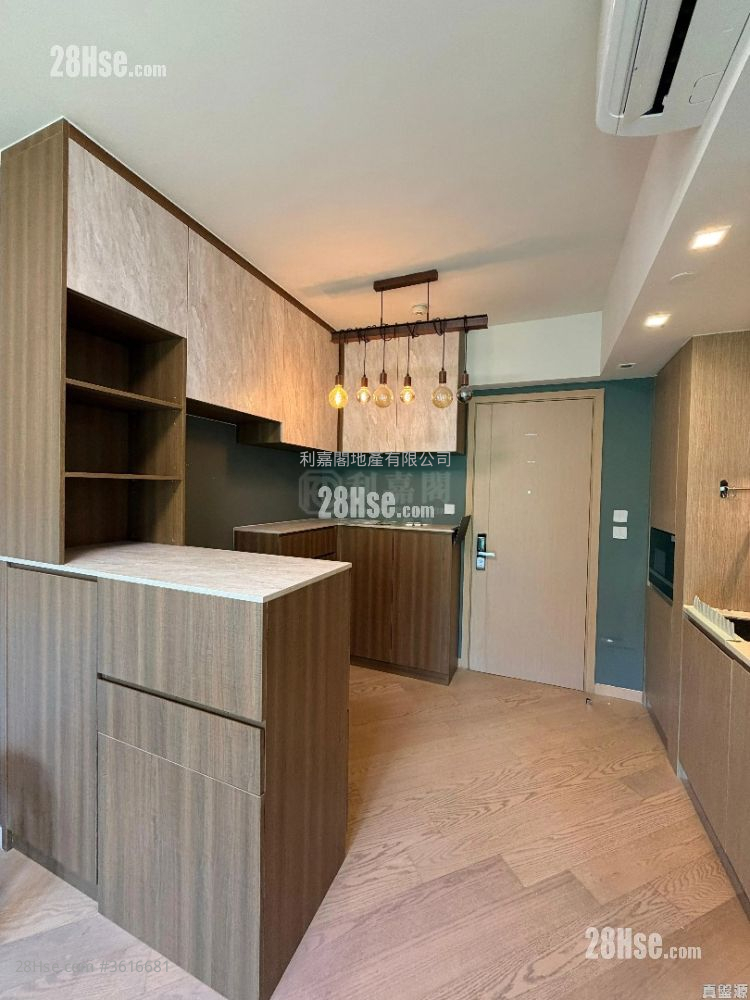 The Regent Sell 1 Bedroom 372 ft² The Regent Sell 1 Bedroom 372 ft²