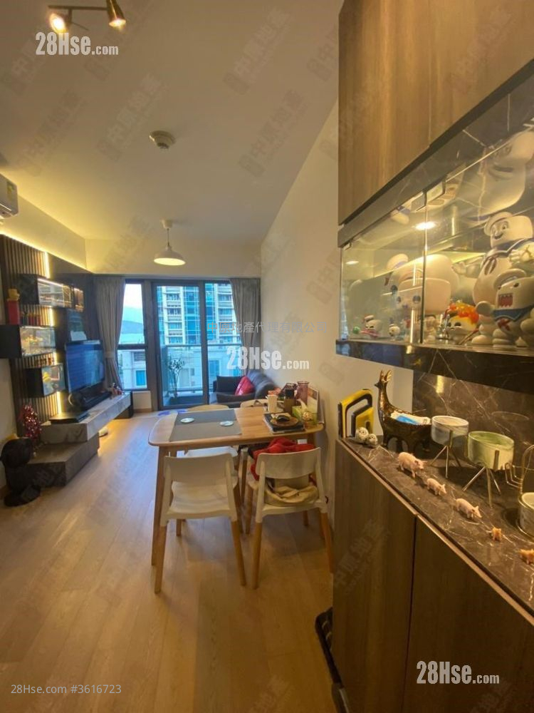 Solaria Sell 2 Bedrooms 463 ft² Solaria Sell 2 Bedrooms 463 ft²