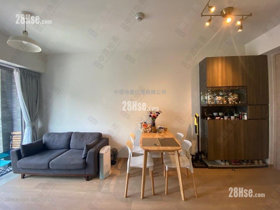 Solaria Sell 2 Bedrooms 463 ft² Solaria Sell 2 Bedrooms 463 ft²