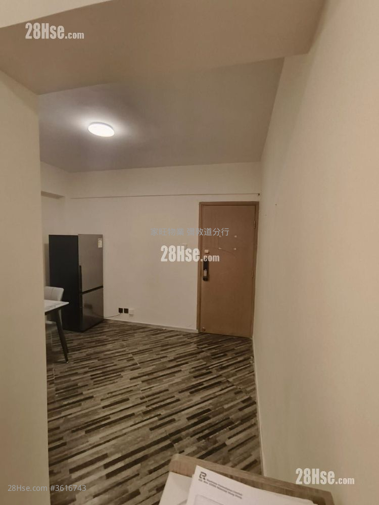 Windsor Mansion Rental 3 Bedrooms , 1 Bathroom 534 ft² Windsor Mansion Rental 3 Bedrooms , 1 Bathroom 534 ft²