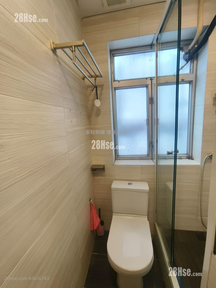 Windsor Mansion Rental 3 Bedrooms , 1 Bathroom 534 ft² Windsor Mansion Rental 3 Bedrooms , 1 Bathroom 534 ft²