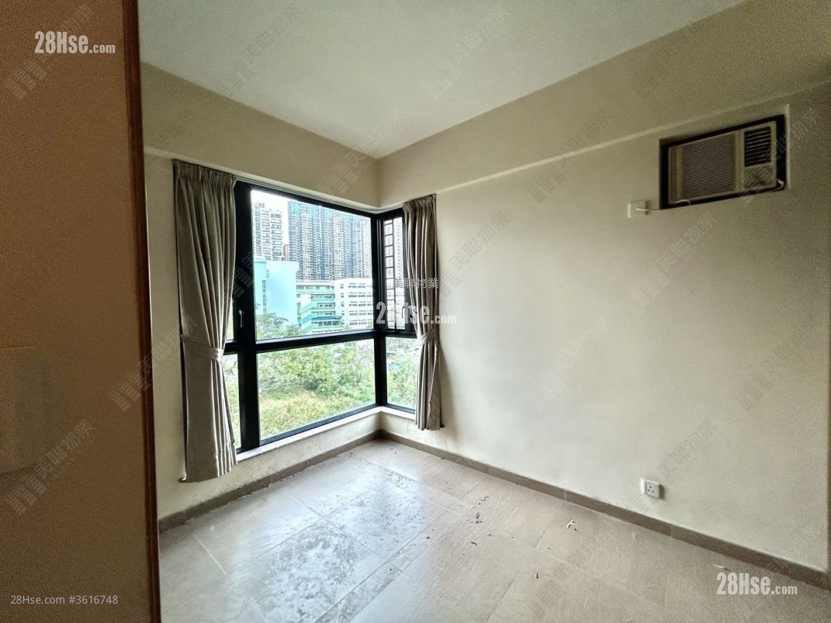 Villa Premiere Rental 3 Bedrooms , 2 Bathrooms 705 ft² Villa Premiere Rental 3 Bedrooms , 2 Bathrooms 705 ft²