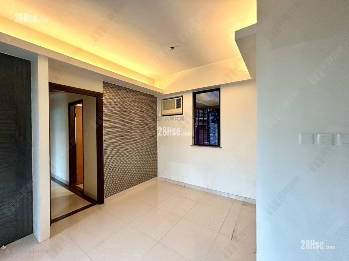 Villa Premiere Rental 3 Bedrooms , 2 Bathrooms 705 ft² Villa Premiere Rental 3 Bedrooms , 2 Bathrooms 705 ft²