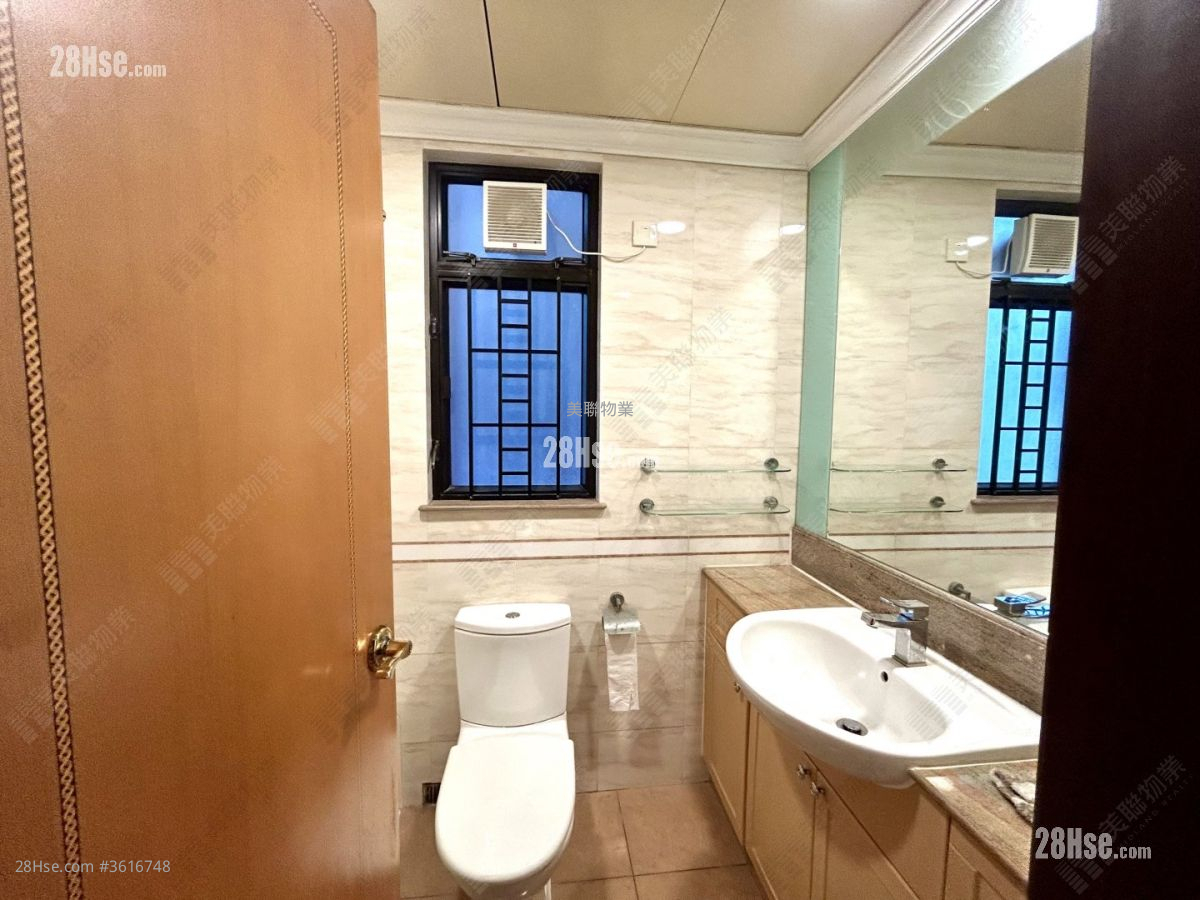 Villa Premiere Rental 3 Bedrooms , 2 Bathrooms 705 ft² Villa Premiere Rental 3 Bedrooms , 2 Bathrooms 705 ft²