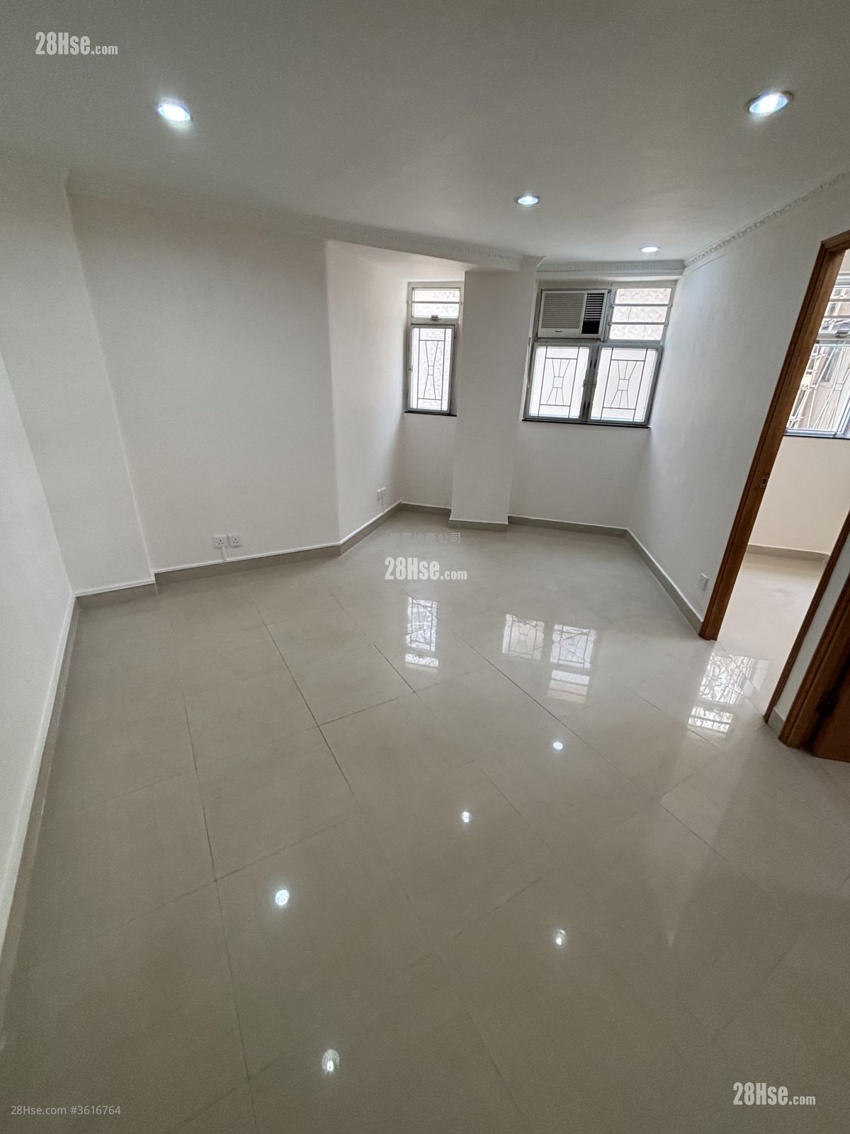 Cheong Fung Mansion Sell 2 Bedrooms , 1 Bathroom 353 ft² Cheong Fung Mansion Sell 2 Bedrooms , 1 Bathroom 353 ft²