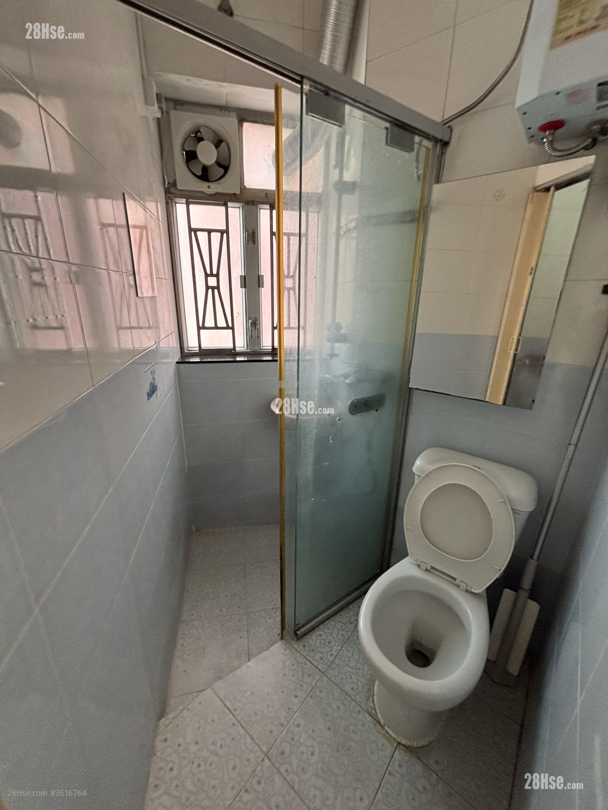 Cheong Fung Mansion Sell 2 Bedrooms , 1 Bathroom 353 ft² Cheong Fung Mansion Sell 2 Bedrooms , 1 Bathroom 353 ft²