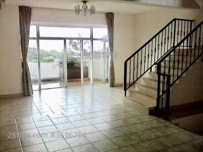The Beverly Hills Rental 5+ Bedrooms , 4 Bathrooms 1,902 ft²