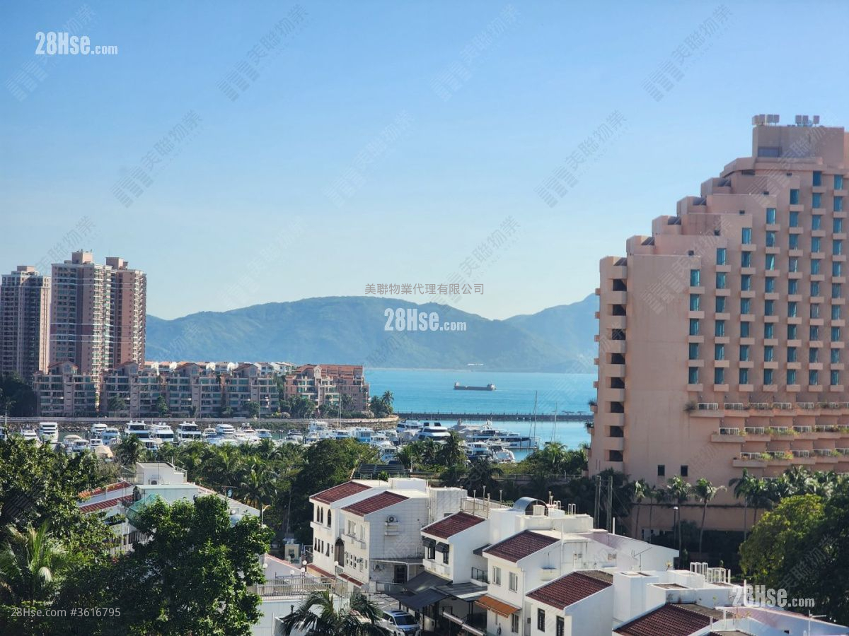 Palm Beach Sell 4 Bedrooms , 3 Bathrooms 1,530 ft² Palm Beach Sell 4 Bedrooms , 3 Bathrooms 1,530 ft²