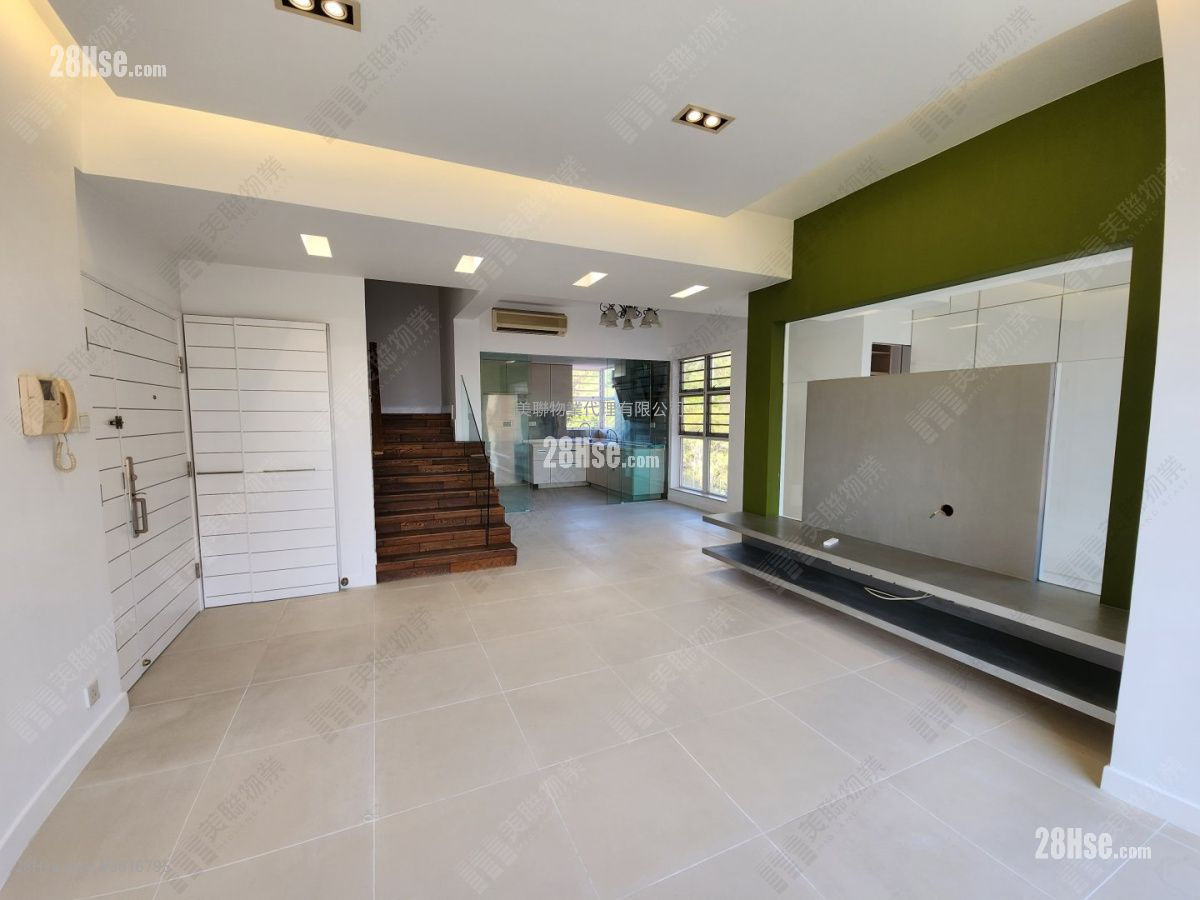 Palm Beach Sell 4 Bedrooms , 3 Bathrooms 1,530 ft² Palm Beach Sell 4 Bedrooms , 3 Bathrooms 1,530 ft²