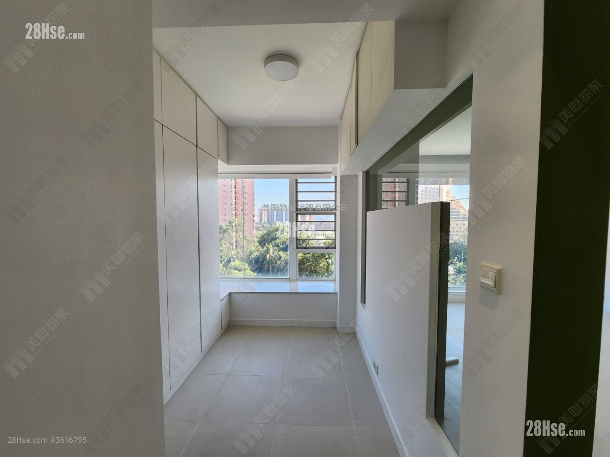 Palm Beach Sell 4 Bedrooms , 3 Bathrooms 1,530 ft² Palm Beach Sell 4 Bedrooms , 3 Bathrooms 1,530 ft²