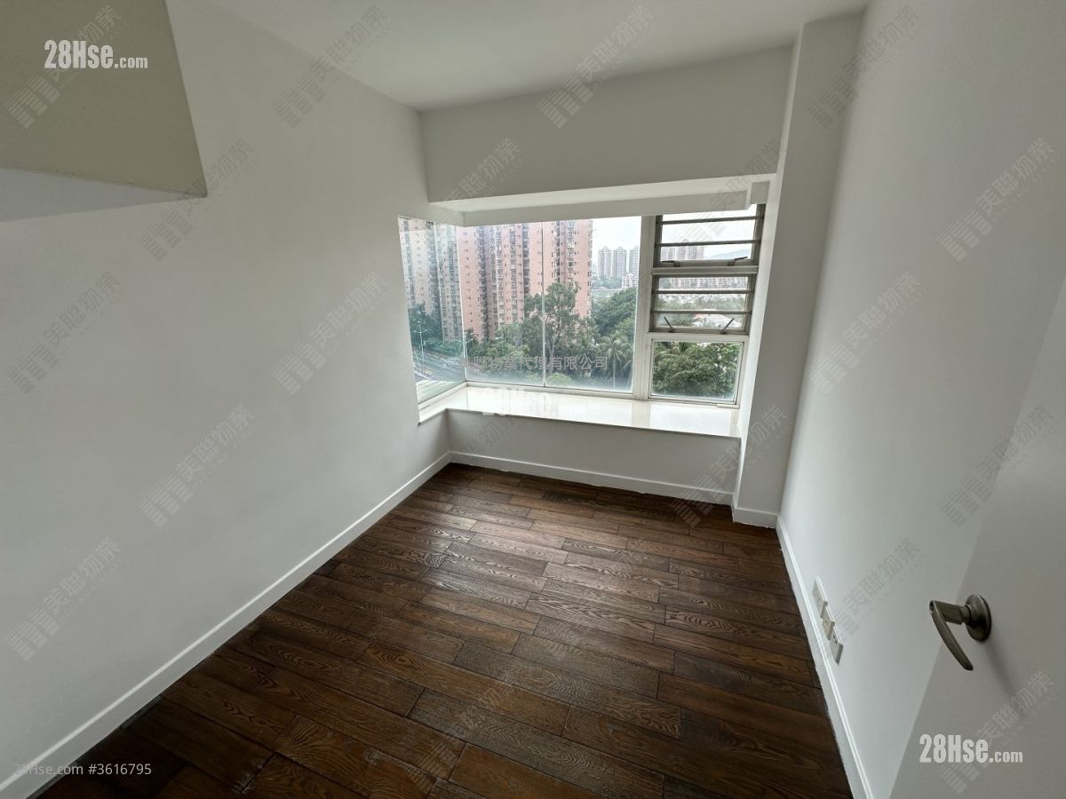 Palm Beach Sell 4 Bedrooms , 3 Bathrooms 1,530 ft² Palm Beach Sell 4 Bedrooms , 3 Bathrooms 1,530 ft²