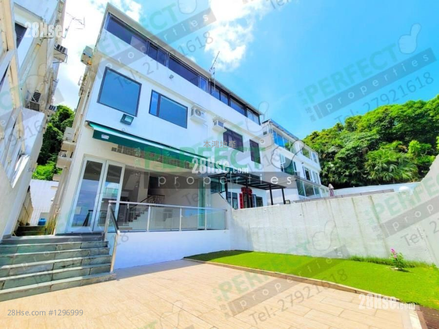 Violet Garden Rental 4 Bedrooms 1,450 ft² Violet Garden Rental 4 Bedrooms 1,450 ft²