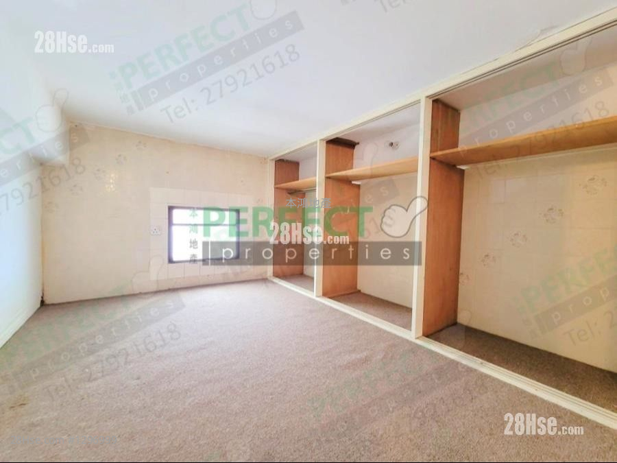 Violet Garden Rental 4 Bedrooms 1,450 ft² Violet Garden Rental 4 Bedrooms 1,450 ft²