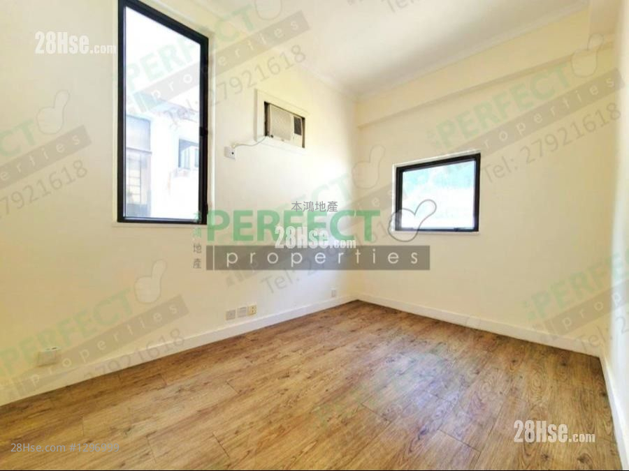 Violet Garden Rental 4 Bedrooms 1,450 ft² Violet Garden Rental 4 Bedrooms 1,450 ft²