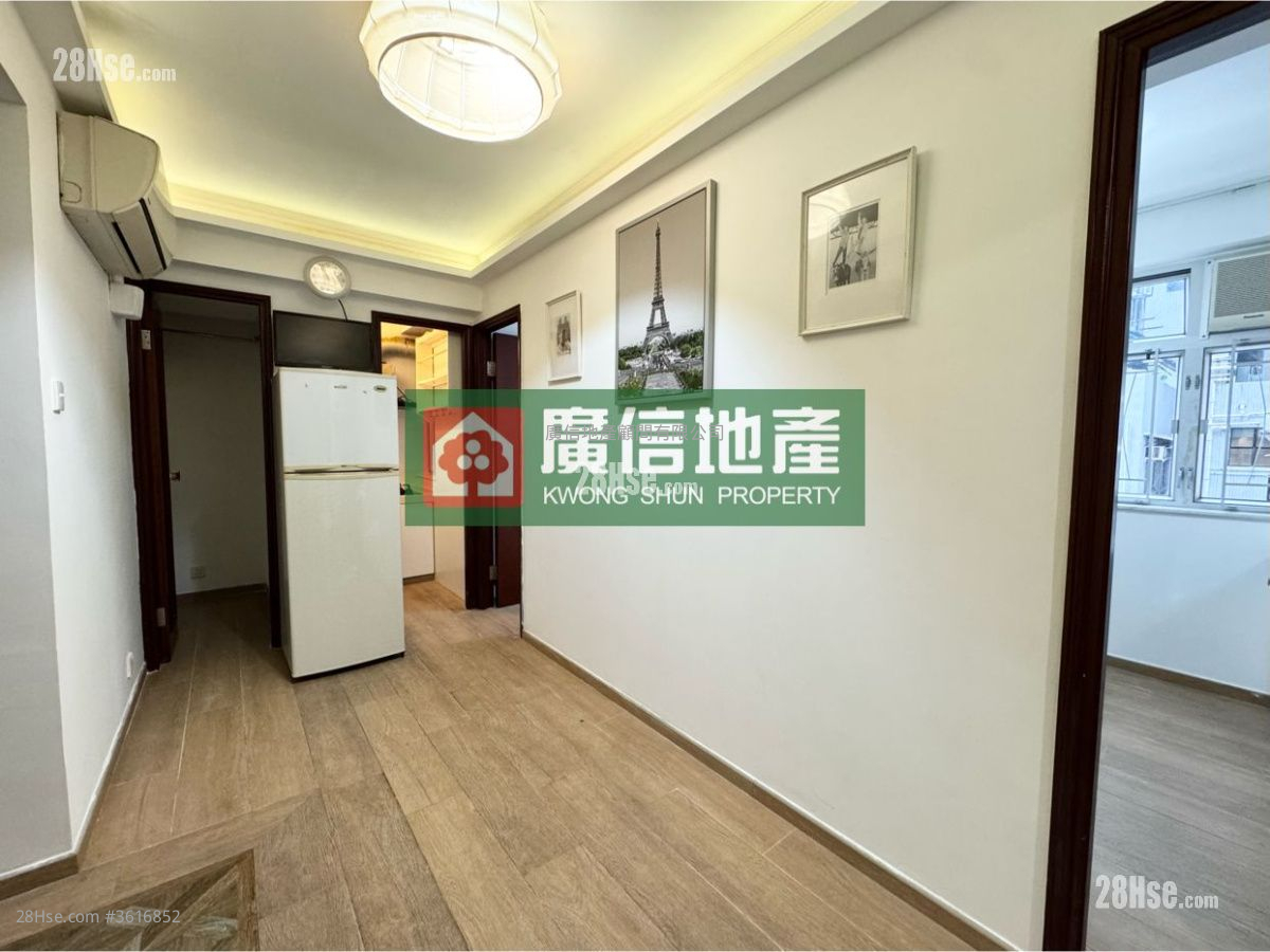 Wai Ching Court Sell 2 Bedrooms , 1 Bathroom 288 ft² Wai Ching Court Sell 2 Bedrooms , 1 Bathroom 288 ft²