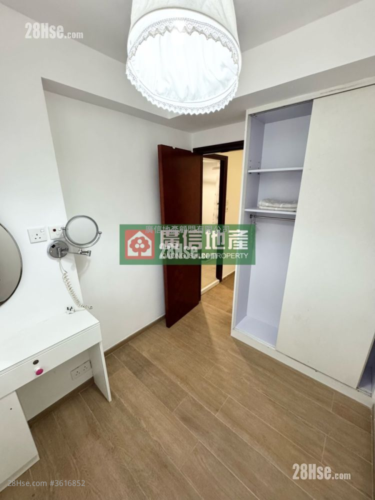 Wai Ching Court Sell 2 Bedrooms , 1 Bathroom 288 ft² Wai Ching Court Sell 2 Bedrooms , 1 Bathroom 288 ft²