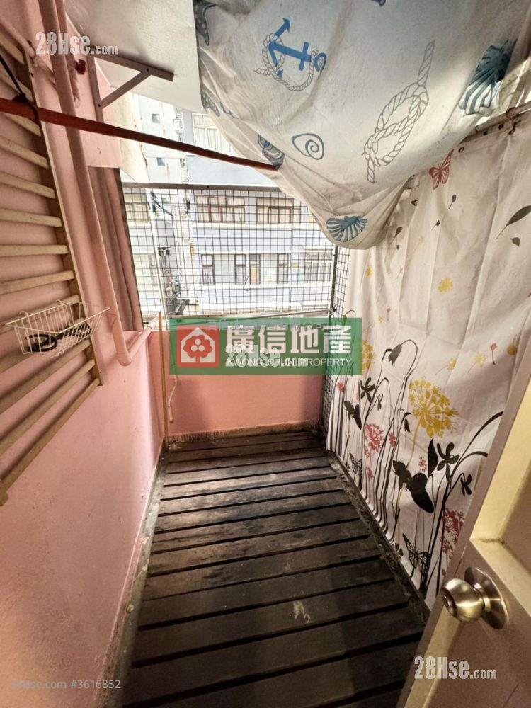 Wai Ching Court Sell 2 Bedrooms , 1 Bathroom 288 ft² Wai Ching Court Sell 2 Bedrooms , 1 Bathroom 288 ft²