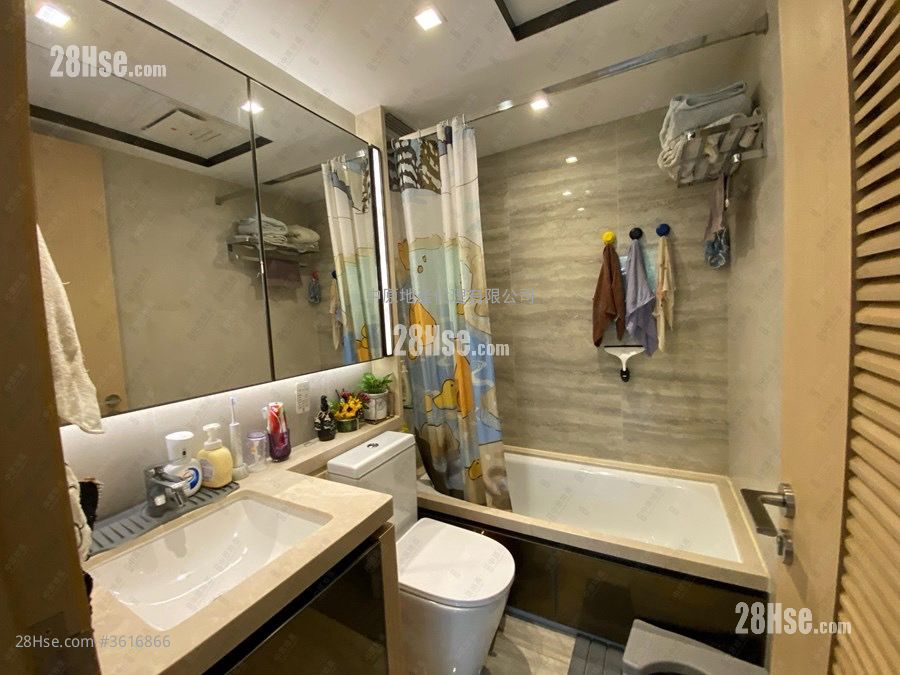 The Regent Sell 2 Bedrooms 524 ft² The Regent Sell 2 Bedrooms 524 ft²