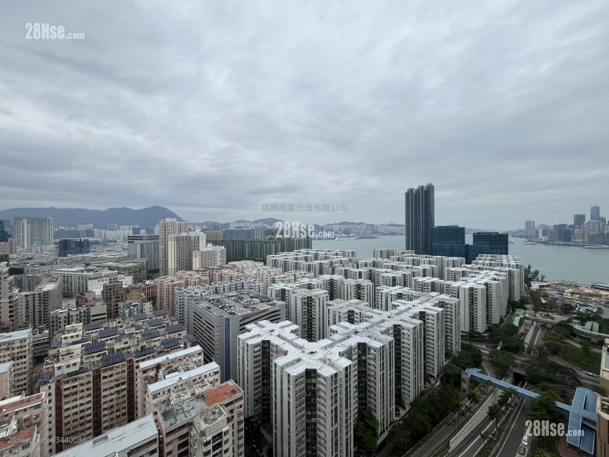 半島豪庭 售盤 2 房 , 1 浴室 561 平方呎