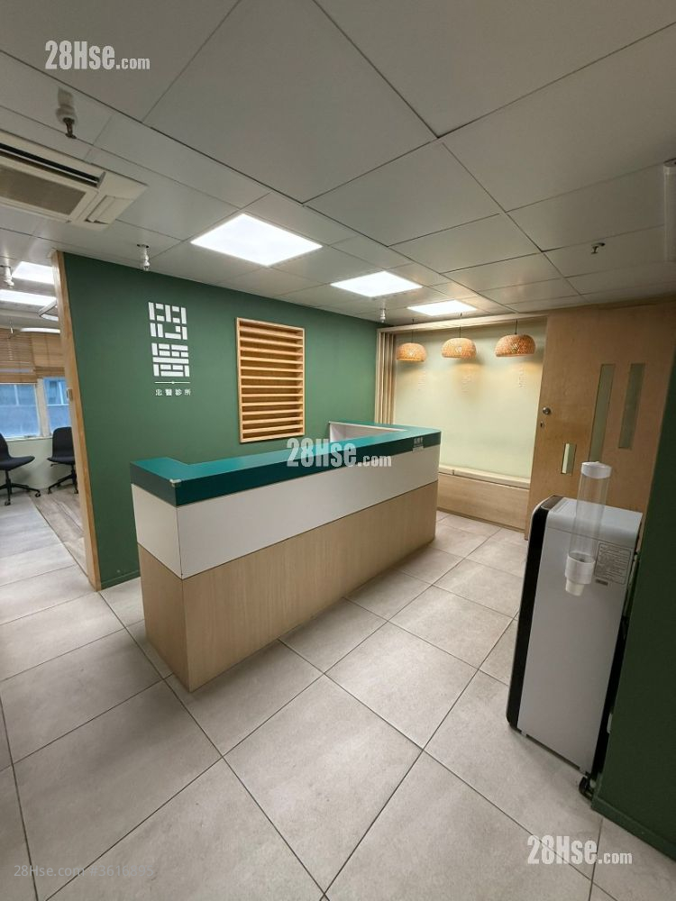 Vallant Commercial Building Rental 1 Toilet 1,250 ft² Vallant Commercial Building Rental 1 Toilet 1,250 ft²