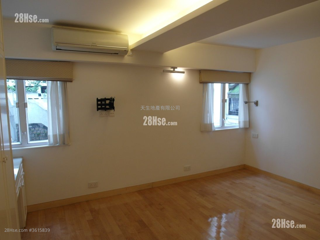 Dragon View Rental 4 Bedrooms , 2 Bathrooms 1,301 ft² Dragon View Rental 4 Bedrooms , 2 Bathrooms 1,301 ft²