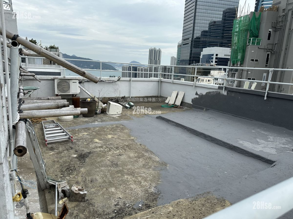 King's View Court Sell 2 Bedrooms , 1 Bathroom 548 ft² King's View Court Sell 2 Bedrooms , 1 Bathroom 548 ft²