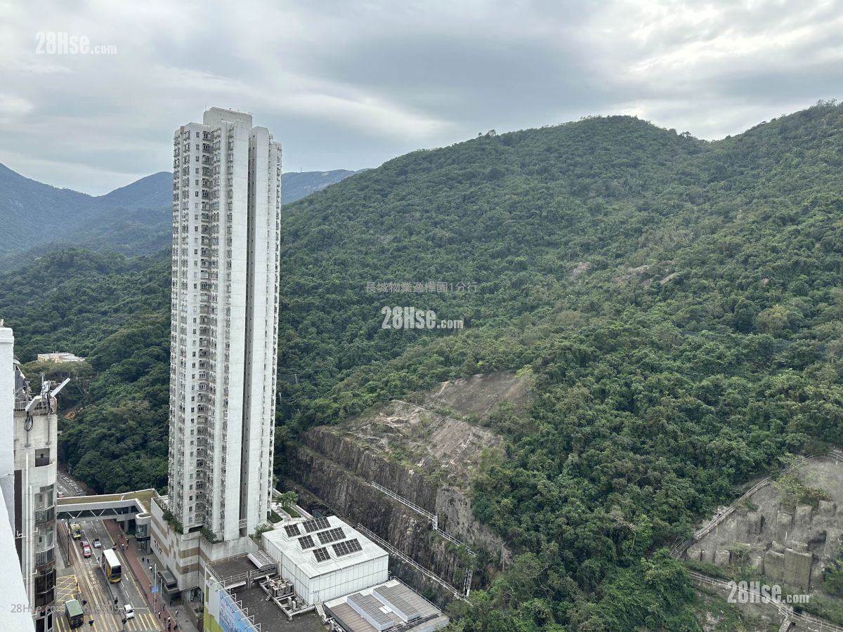 King's View Court Sell 2 Bedrooms , 1 Bathroom 548 ft² King's View Court Sell 2 Bedrooms , 1 Bathroom 548 ft²
