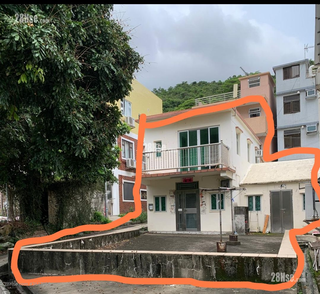 Village Rental 4 Bedrooms , 2 Bathrooms 2,000 ft² Village Rental 4 Bedrooms , 2 Bathrooms 2,000 ft²