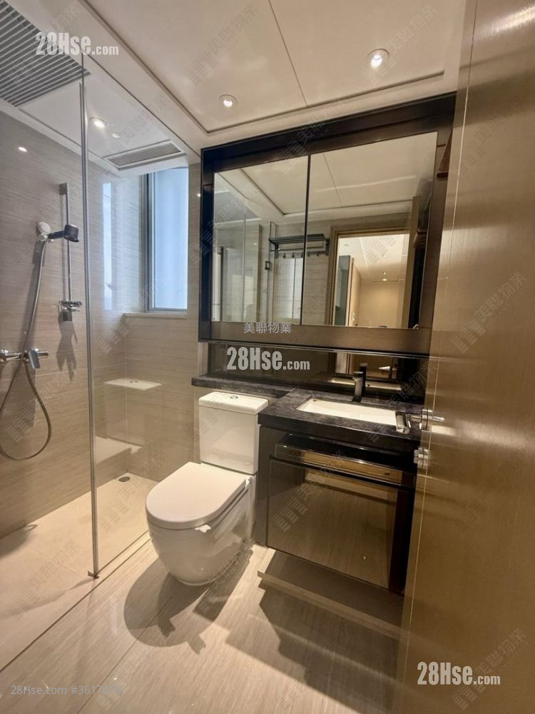 Cullinan West Sell 2 Bedrooms , 1 Bathroom 468 ft² Cullinan West Sell 2 Bedrooms , 1 Bathroom 468 ft²