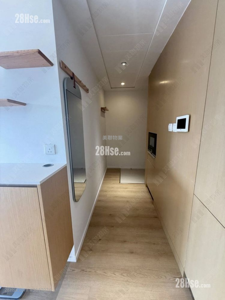 Cullinan West Sell 2 Bedrooms , 1 Bathroom 468 ft² Cullinan West Sell 2 Bedrooms , 1 Bathroom 468 ft²