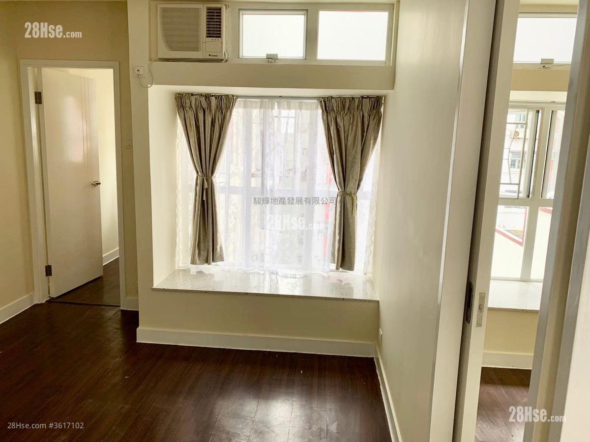Wing Tai Building Sell 2 Bedrooms , 1 Bathroom 367 ft² Wing Tai Building Sell 2 Bedrooms , 1 Bathroom 367 ft²