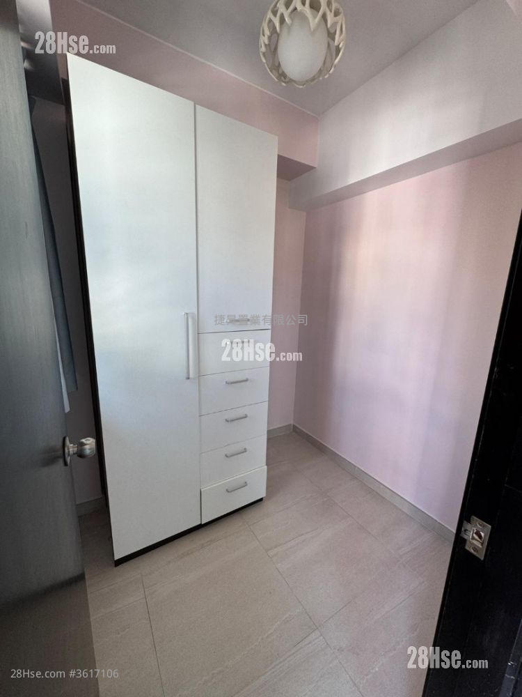 Kellet Court Sell 2 Bedrooms , 1 Bathroom 296 ft² Kellet Court Sell 2 Bedrooms , 1 Bathroom 296 ft²