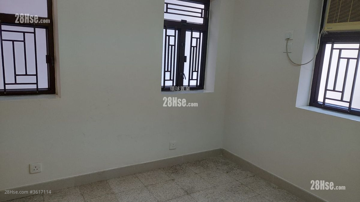 Village Rental 2 Bedrooms , 1 Bathroom Village Rental 2 Bedrooms , 1 Bathroom
