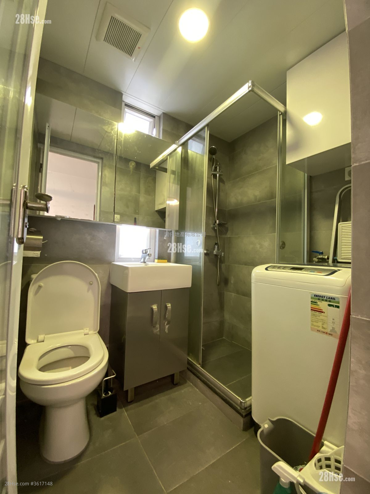 Kam Sing Mansion Rental 2 Bedrooms , 1 Bathroom 355 ft² Kam Sing Mansion Rental 2 Bedrooms , 1 Bathroom 355 ft²