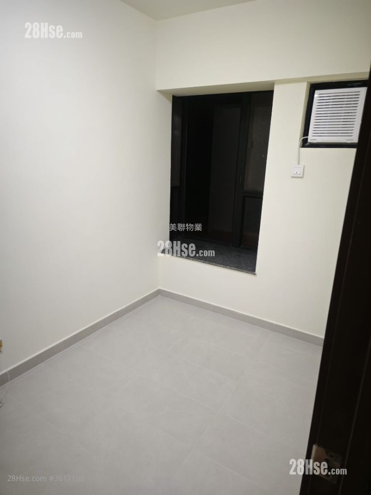 The Sherwood Rental 2 Bedrooms 362 ft² The Sherwood Rental 2 Bedrooms 362 ft²